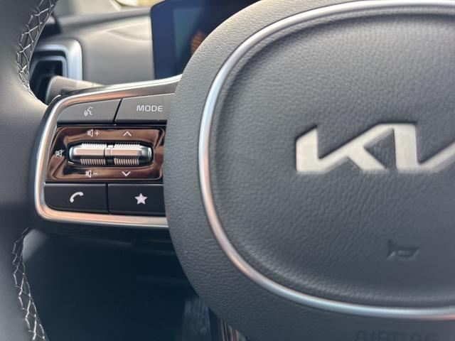 new 2025 Kia Sorento car, priced at $39,225