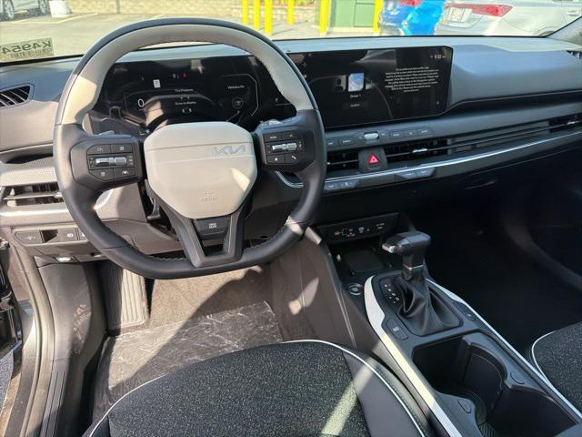 new 2025 Kia K4 car, priced at $27,440