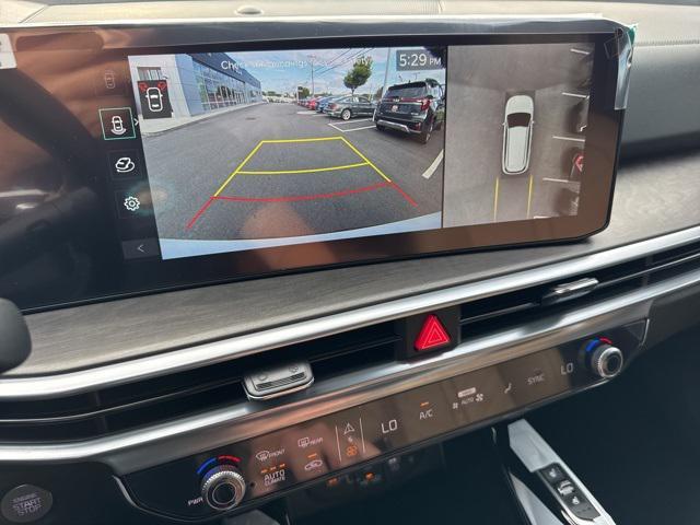 new 2025 Kia Sorento car, priced at $48,595