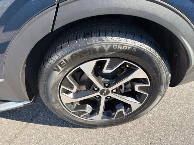 used 2023 Kia Sportage Hybrid car, priced at $24,900