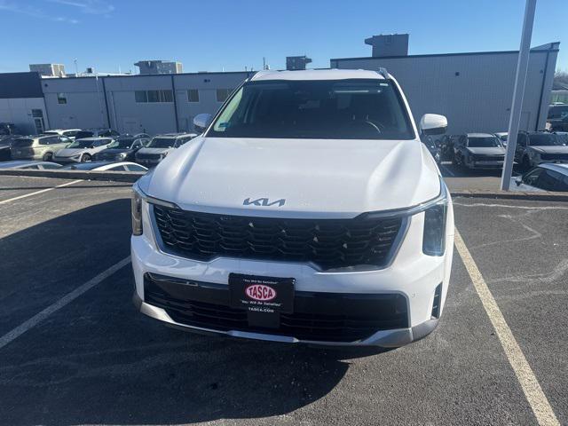 used 2025 Kia Sorento car, priced at $33,500