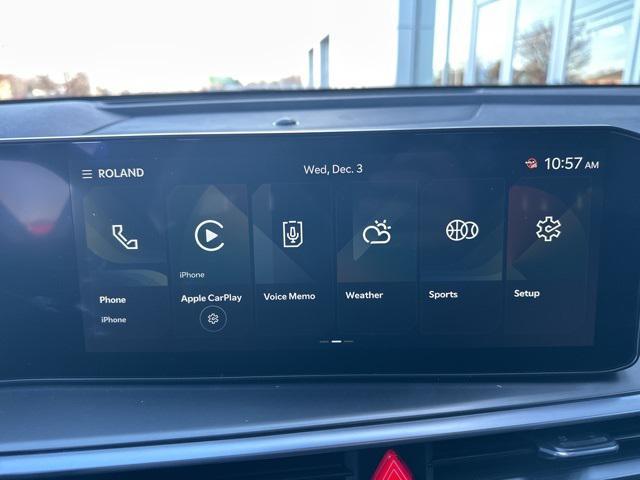 used 2025 Kia Sorento Hybrid car, priced at $34,900