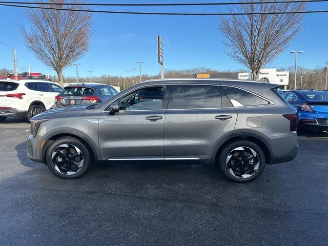 used 2025 Kia Sorento Hybrid car, priced at $34,900
