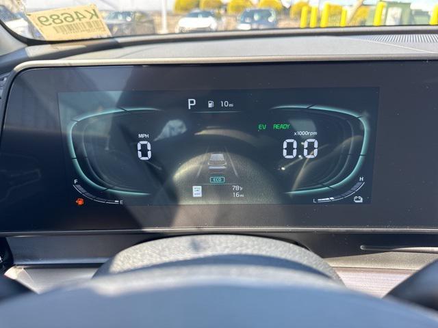 new 2025 Kia Sportage Hybrid car, priced at $34,905