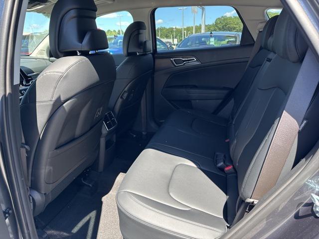 new 2025 Kia Sportage Hybrid car, priced at $34,905