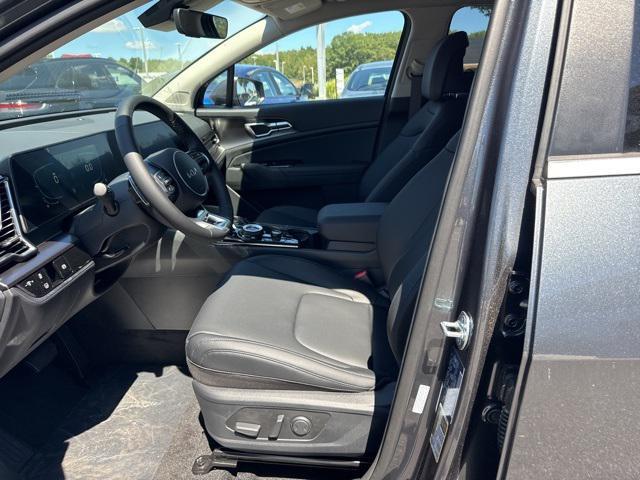 new 2025 Kia Sportage Hybrid car, priced at $34,905