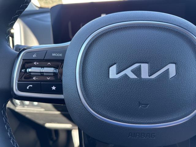 new 2025 Kia Sorento car, priced at $45,975