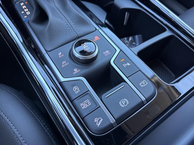 new 2025 Kia Sorento car, priced at $45,975