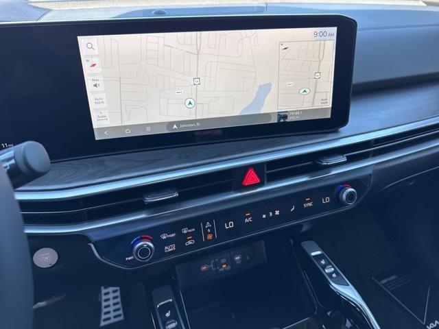 new 2025 Kia Sorento car, priced at $45,975