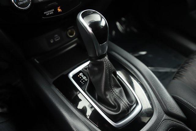 used 2018 Nissan Rogue car