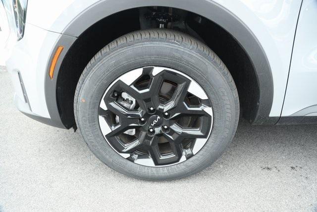 new 2025 Kia Sorento car, priced at $39,225
