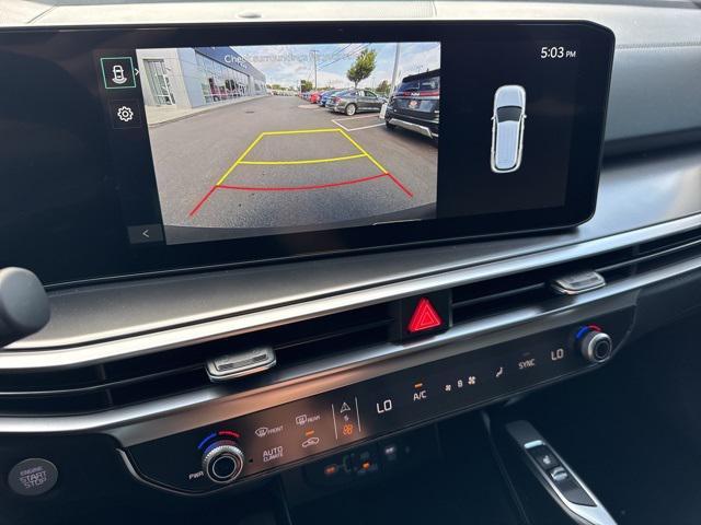 new 2025 Kia Sorento car, priced at $38,995