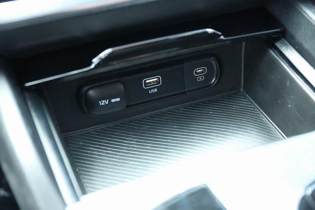 used 2023 Kia Sportage Hybrid car, priced at $25,500