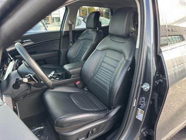 used 2023 Kia Sportage Hybrid car, priced at $25,350