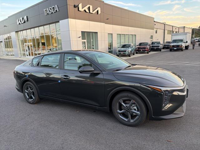 new 2025 Kia K4 car, priced at $24,500