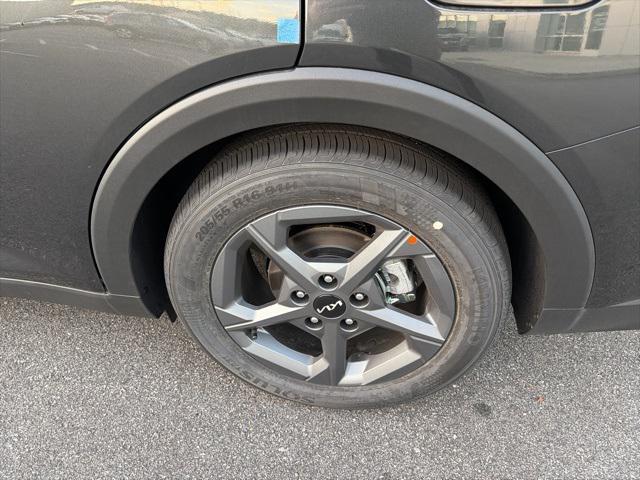 new 2025 Kia K4 car, priced at $24,500