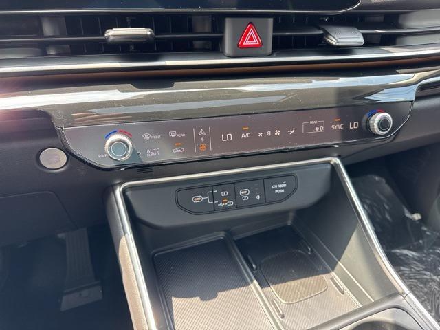 new 2026 Kia Carnival car, priced at $53,285