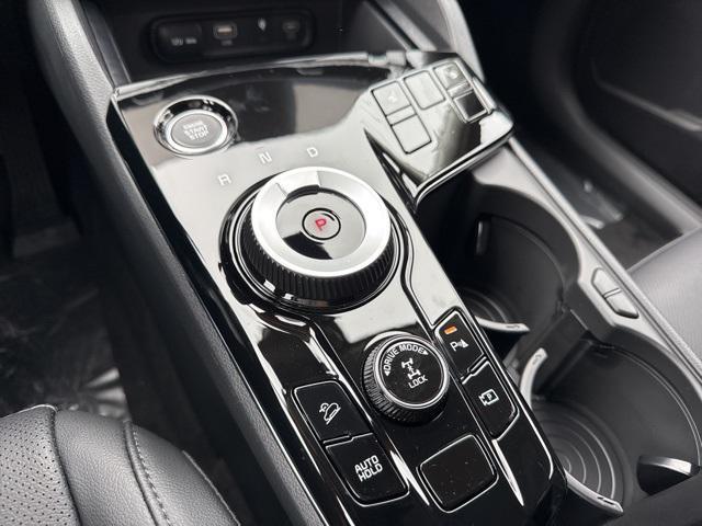new 2025 Kia Sportage Hybrid car, priced at $34,645