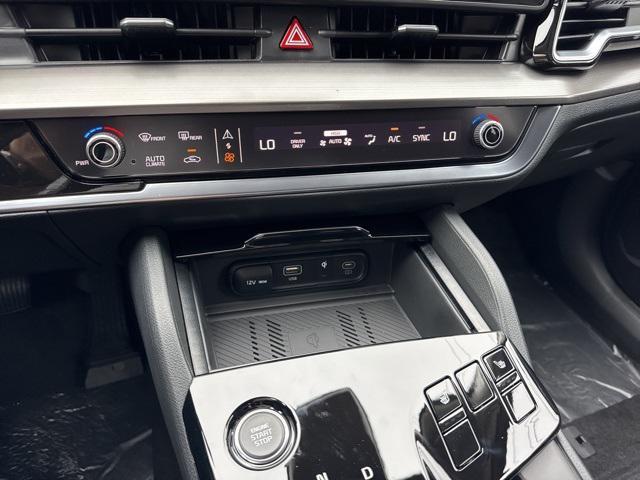 new 2025 Kia Sportage Hybrid car, priced at $34,645