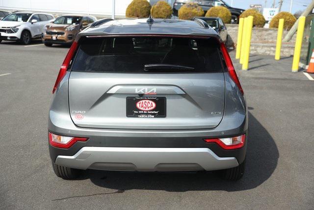 new 2025 Kia Niro Plug-In Hybrid car, priced at $36,815