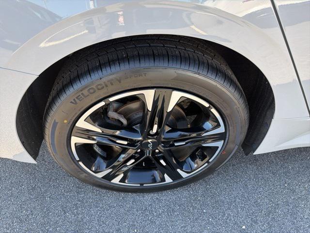 used 2023 Kia K5 car, priced at $23,500