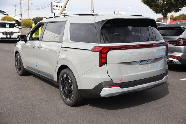 new 2025 Kia Carnival car, priced at $43,030