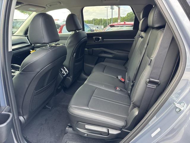 new 2025 Kia Sorento car, priced at $38,880