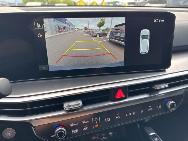 new 2025 Kia Sorento car, priced at $38,880