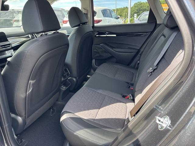 new 2025 Kia Seltos car, priced at $28,410