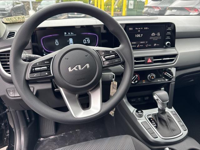 new 2025 Kia Seltos car, priced at $26,805