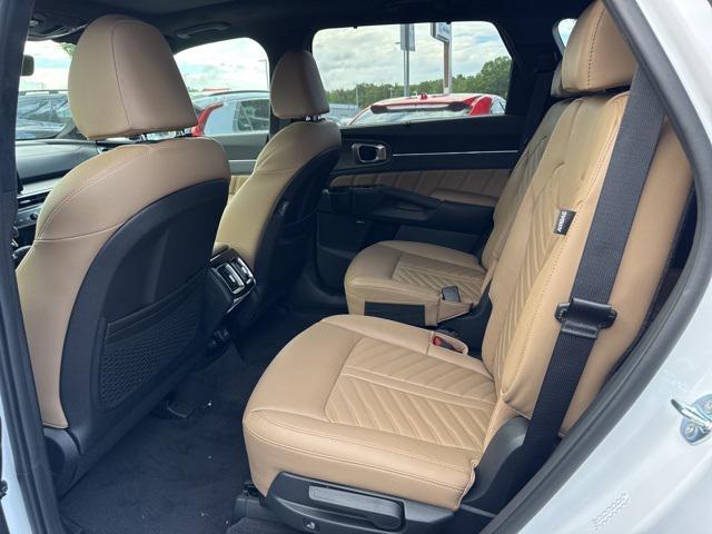 new 2025 Kia Sorento car, priced at $48,595