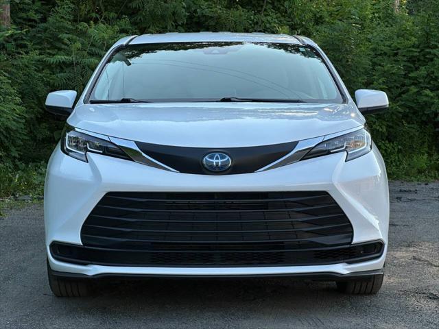 used 2021 Toyota Sienna car, priced at $30,800