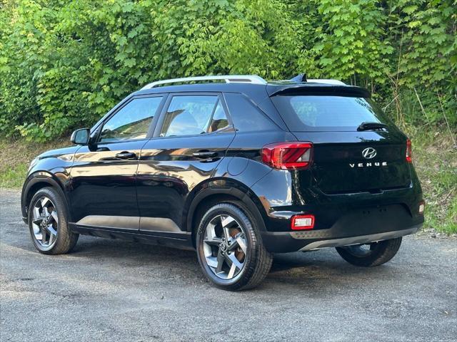 used 2022 Hyundai Venue car, priced at $15,800