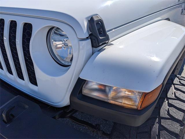 used 2021 Jeep Gladiator car, priced at $28,577