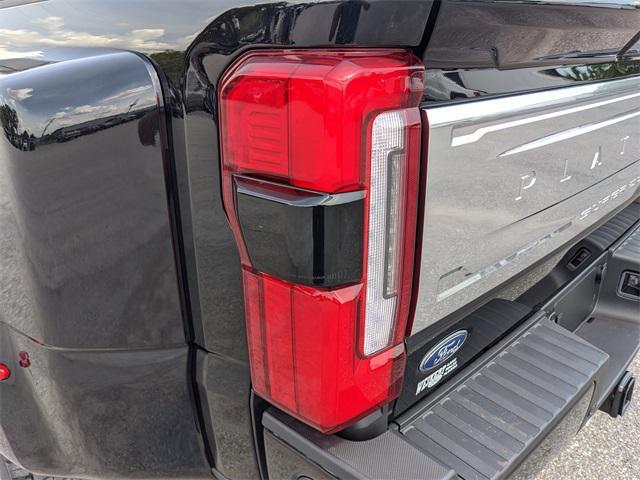 new 2025 Ford F-450 car, priced at $119,160
