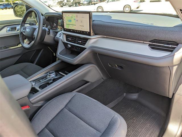 new 2025 Ford Explorer car, priced at $38,402