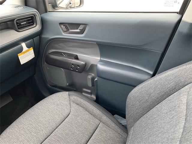 new 2025 Ford Maverick car, priced at $33,874