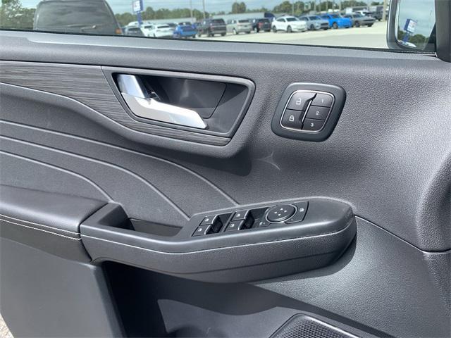 new 2026 Ford Escape PHEV car, priced at $37,312