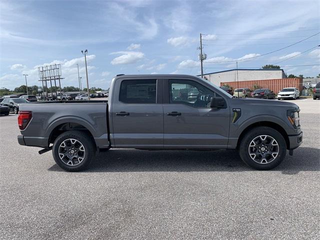 new 2024 Ford F-150 car, priced at $42,722