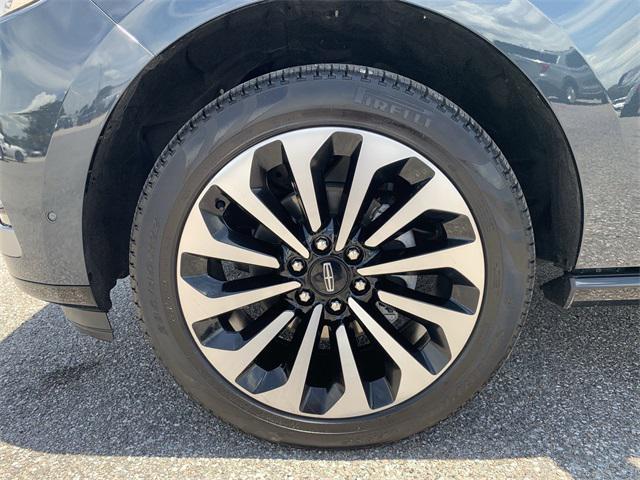 used 2024 Lincoln Navigator car, priced at $68,000