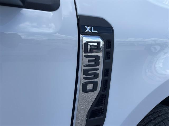 new 2025 Ford F-350 car, priced at $62,960