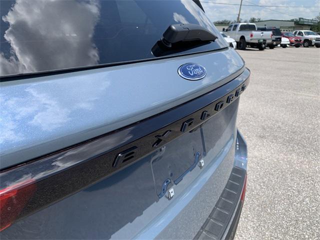 new 2025 Ford Explorer car, priced at $52,257