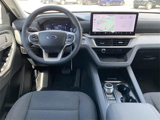 new 2025 Ford Explorer car, priced at $39,462