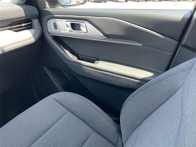 new 2025 Ford Explorer car, priced at $38,044