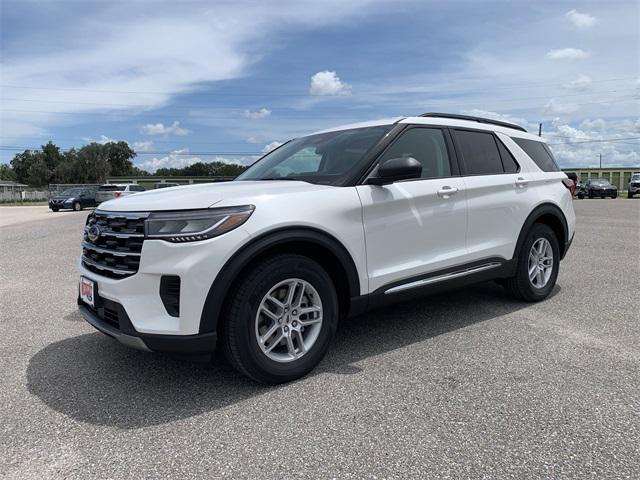 new 2025 Ford Explorer car, priced at $39,988