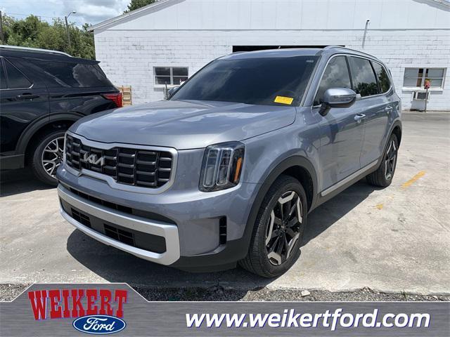 used 2025 Kia Telluride car, priced at $36,577