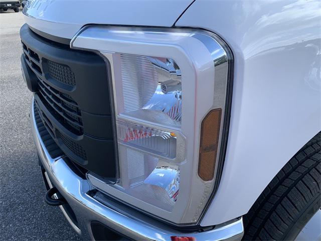new 2025 Ford F-350 car, priced at $66,356