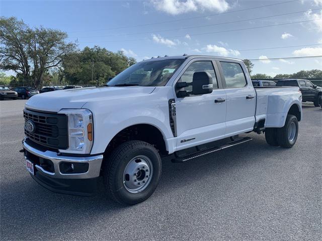 new 2025 Ford F-350 car, priced at $66,356