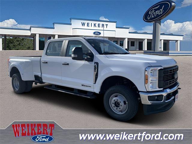 new 2025 Ford F-350 car, priced at $66,356