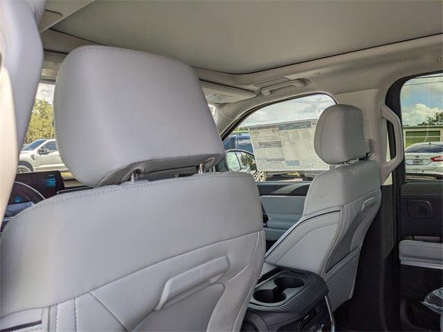 new 2025 Ford Expedition Max car, priced at $92,676